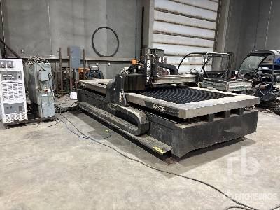 KOMATSU G9120-II 575 A Plasma Down Draft Plasma Cutter KOMATSU G9120-II 575 A Plasma Down Draft Plasma Cutter