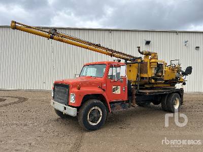 Photo of a 1985 International 1754