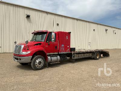Photo of a 2006 International 4400