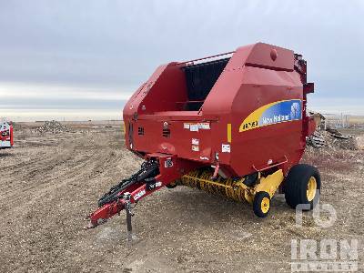 Photo of a 2008 New Holland BR7090