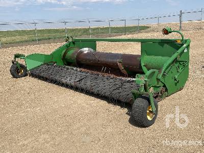 Photo of a 1996 John Deere 914
