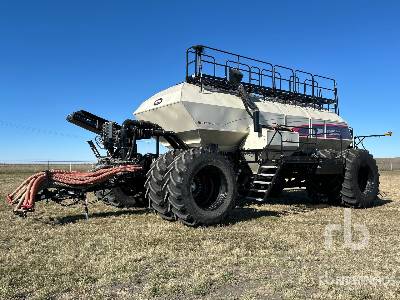 2021 BOURGAULT  91300  1300 bu Tow-Behind  Air Tank
