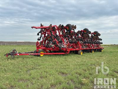 2023 BOURGAULT  3420PHD  100 ft  Air Drill