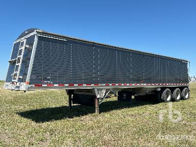 2023 WILSON  COMMANDER  45 ft Tri/A  Grain Trailer