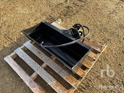 Unused 2025 GIYI  GY-D3T  32 in Hydraulic Tilting (Unused)  Excavator Bucket