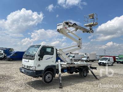 Photo of a 2005 Nissan CABSTAR 35.10