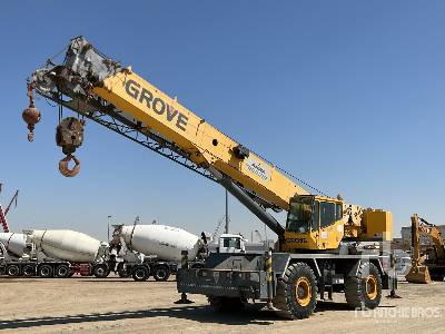 Photo of a 2007 Grove RT600E