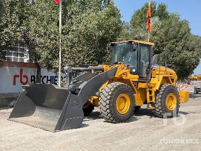 Photo of a  Volvo L105
