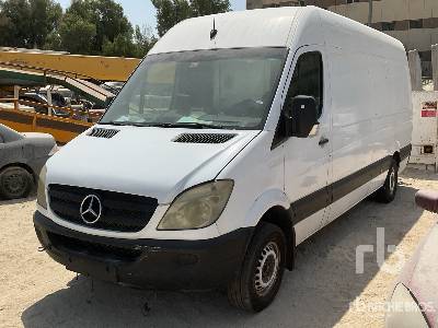 Photo of a 2013 Mercedes-Benz SPRINTER 311CDI