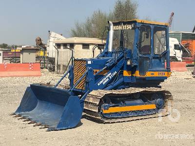 Photo of a 1986 Komatsu D31S-17