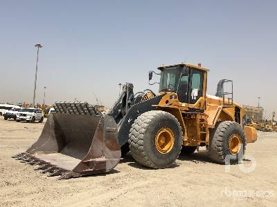 Photo of a  Volvo L220G