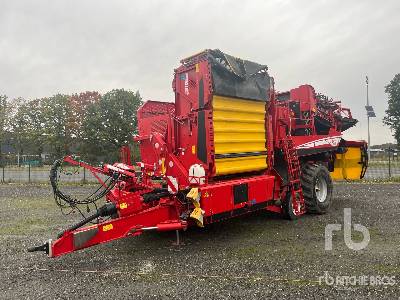 2021 GRIMME EVO 280 CLODSEP Pull Type 2 Row Potato Harvester 2021 GRIMME EVO 280 CLODSEP Pull Type 2 Row Potato Harvester