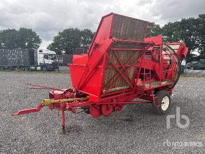 GRIMME EUROPA SUPER Pull Type 1 Row Potato Harvester GRIMME EUROPA SUPER Pull Type 1 Row Potato Harvester