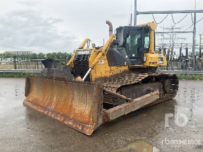 Photo of a  Komatsu D65PX-15E0