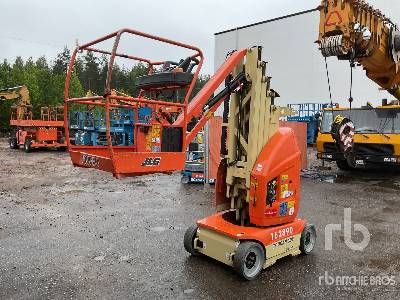 Photo of a 2010 JLG TOUCAN 10E