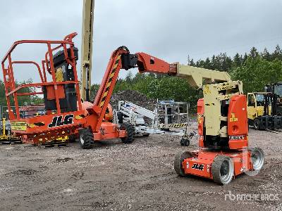Photo of a 2007 JLG E300 AJP
