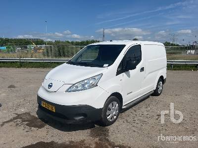 Photo of a 2017 Nissan E-NV200