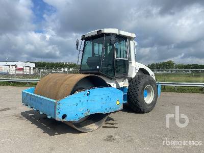 Photo of a 2006 Ammann ASC110