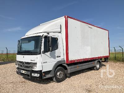 Photo of a 2012 Mercedes-Benz ATEGO 816
