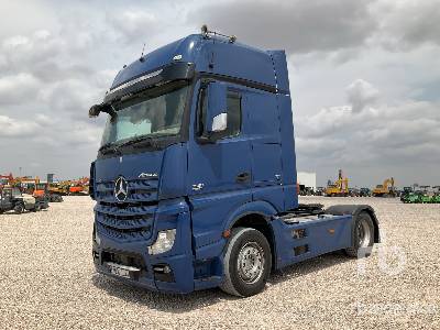 Photo of a 2013 Mercedes-Benz ACTROS