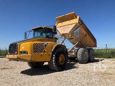 Photo of a 2002 Volvo A40D