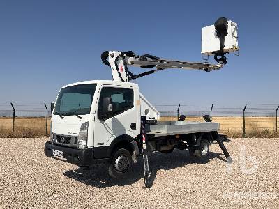 Photo of a 2015 Nissan NT400 CABSTAR
