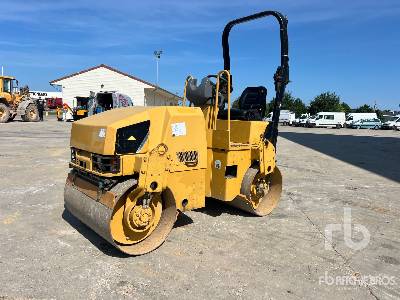 Photo of a 2010 Caterpillar CB24