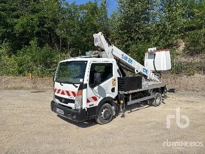 Photo of a 2013 Nissan CABSTAR 35.12