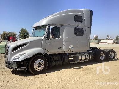 2020 Volvo VNL860