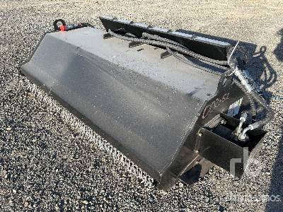 Photo of a 2025 GIYI GY-FM57
