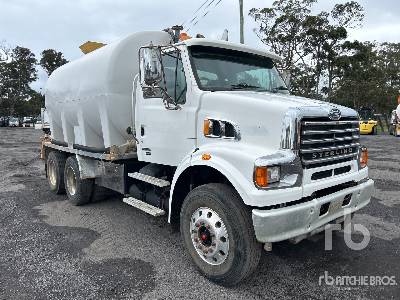 Photo of a 2008 Sterling LT7500