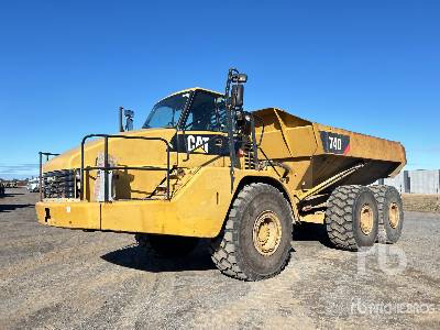 Photo of a 2008 Caterpillar 740