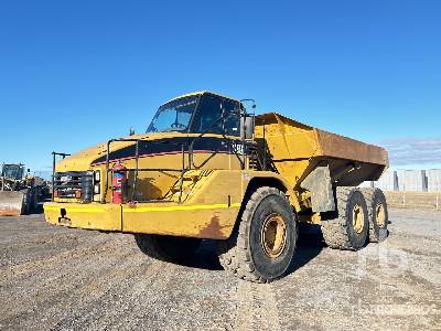 Photo of a 2005 Caterpillar 740