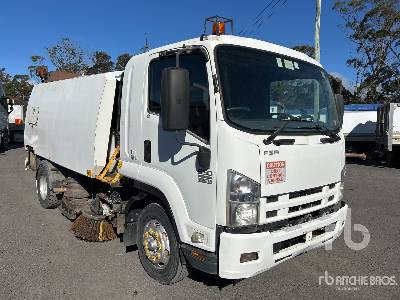 Photo of a 2008 Isuzu FSR 850