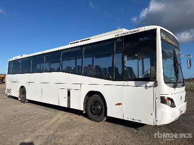 2005 MERCEDES-BENZ  0500M  4x2 57-Seat School  Bus