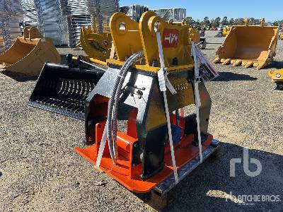 Unused 2025 HONGWING  - Fits Cat 312 (Unused)  Plate Compactor Attachment