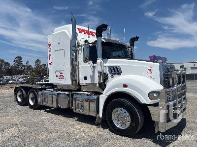 2016 MACK CLXT SUPERLINER 6x4 Truck Tractor (T/A) 2016 MACK CLXT SUPERLINER 6x4 Truck Tractor (T/A)
