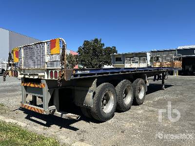 2006 KRUEGER 12.8 m Tri/A Flatbed Trailer 2006 KRUEGER 12.8 m Tri/A Flatbed Trailer