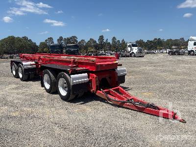 2021 SHEPHARD TRAILERS Quad Dog Rolloff Trailer 2021 SHEPHARD TRAILERS Quad Dog Rolloff Trailer