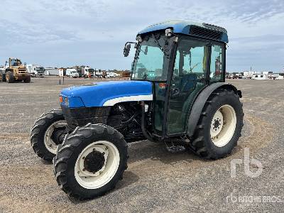 2004 NEW HOLLAND TN95FA MFWD Tractor 2004 NEW HOLLAND TN95FA MFWD Tractor