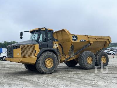 Photo of a 2022 John Deere 460E-II