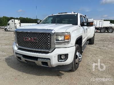 Photo of a 2016 GMC SIERRA 3500HD