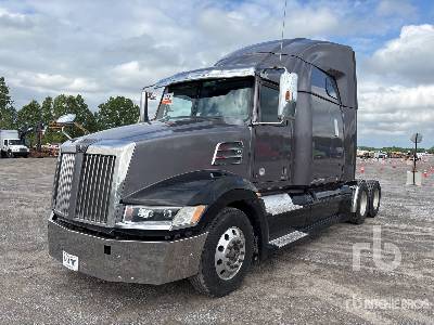 Photo of a 2016 Western Star 5700XE