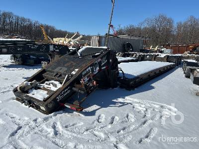 Photo of a 2013 Manac 5228
