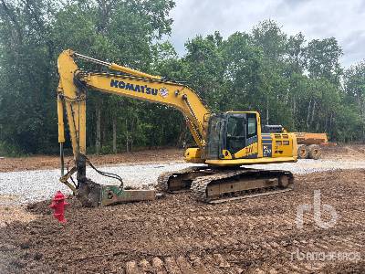 Photo of a 2017 Komatsu PC210LC-11