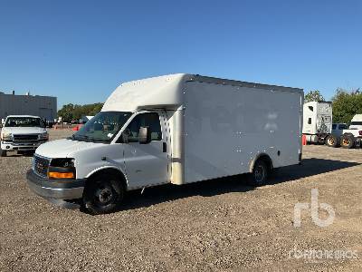 2020 GMC  SAVANA G3500  4x2  Van Truck
