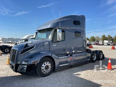 2022 VOLVO  VNL760  6x4  Truck Tractor (T/A)