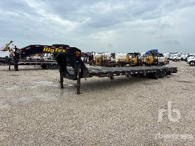2022 BIG TEX  25GN-35BK+MR  40 ft T/A Gooseneck  Equipment Trailer