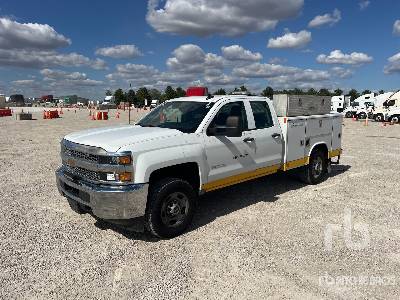 2019 CHEVROLET  SILVERADO 2500H  4x4 Extended Cab  Utility Truck