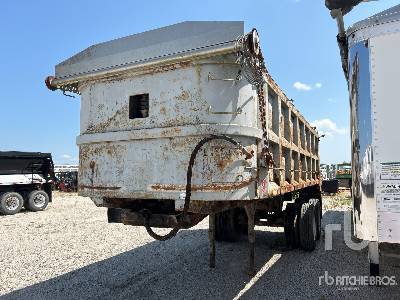 1986 HILBILT 22 ft T/A Quarter Frame End Dump Trailer 1986 HILBILT 22 ft T/A Quarter Frame End Dump Trailer